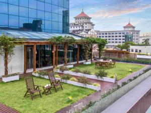 Novotel Nantong Center,,2.5 star