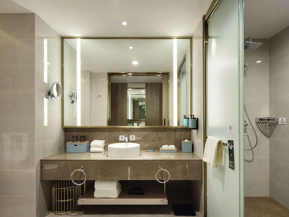 novotel suzhou huanxiu lake