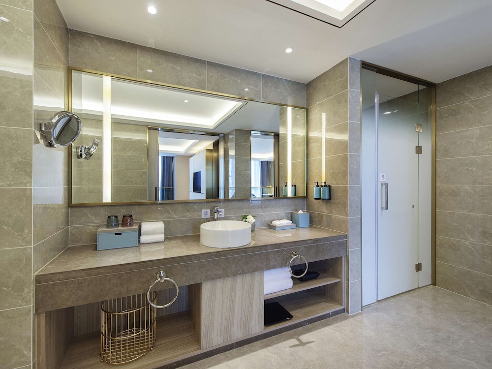 novotel suzhou huanxiu lake