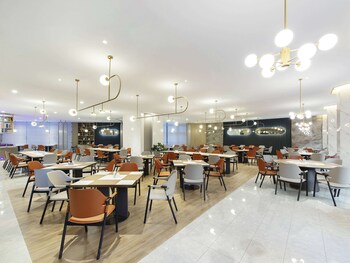 novotel suzhou huanxiu lake