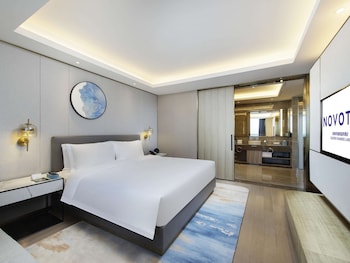 novotel suzhou huanxiu lake