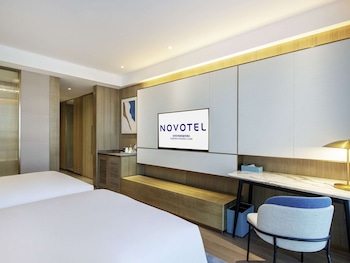 novotel suzhou huanxiu lake