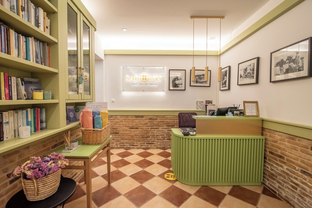 saronis hotel agistri adults only