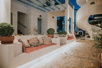 saronis hotel agistri adults only