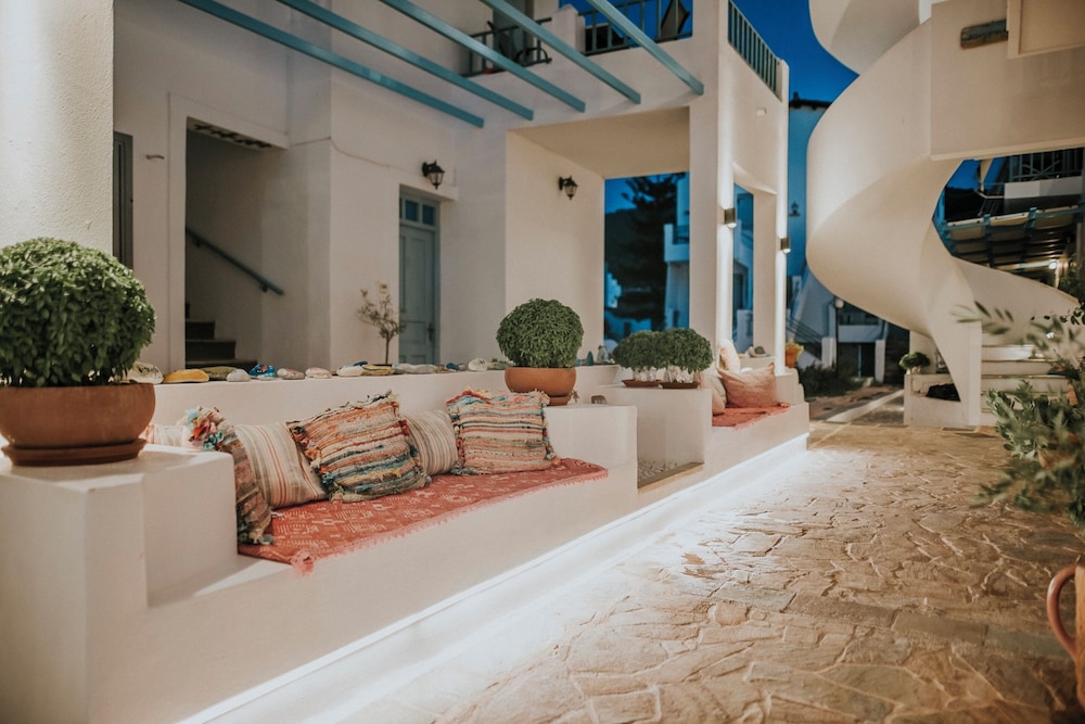 saronis hotel agistri adults only
