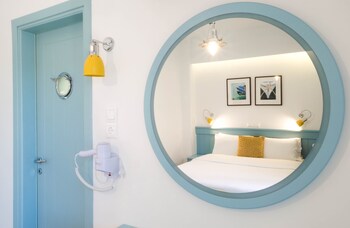 saronis hotel agistri adults only
