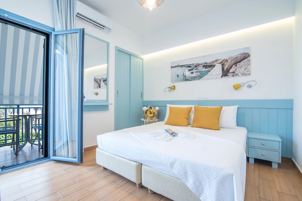 saronis hotel agistri adults only