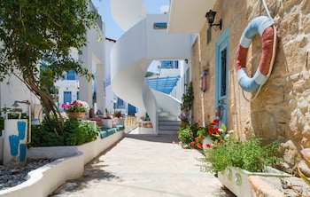 saronis hotel agistri adults only