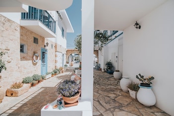 saronis hotel agistri adults only