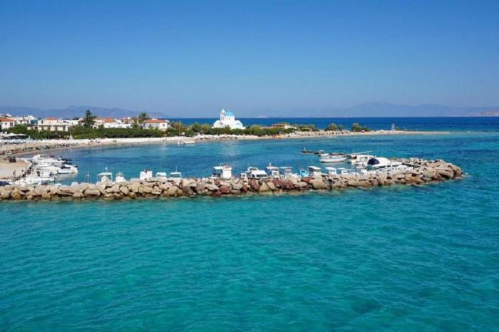 saronis hotel agistri adults only