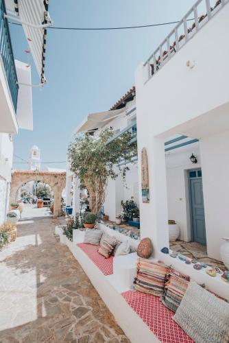 saronis hotel agistri adults only
