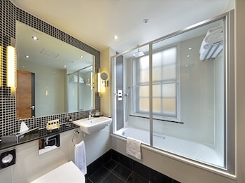 wellington hotel by blue orchid