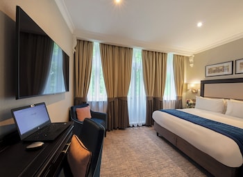 wellington hotel by blue orchid