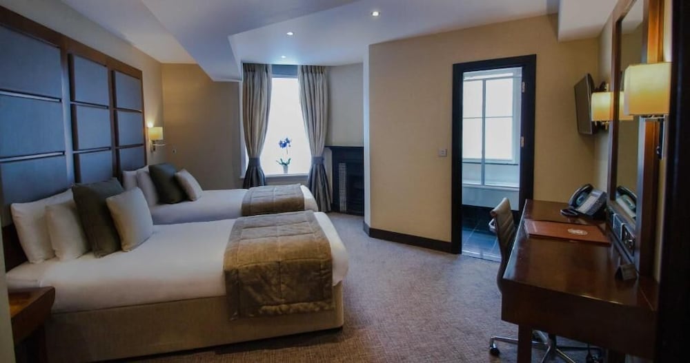 wellington hotel by blue orchid