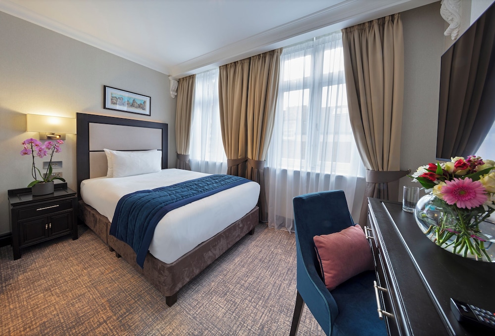 wellington hotel by blue orchid