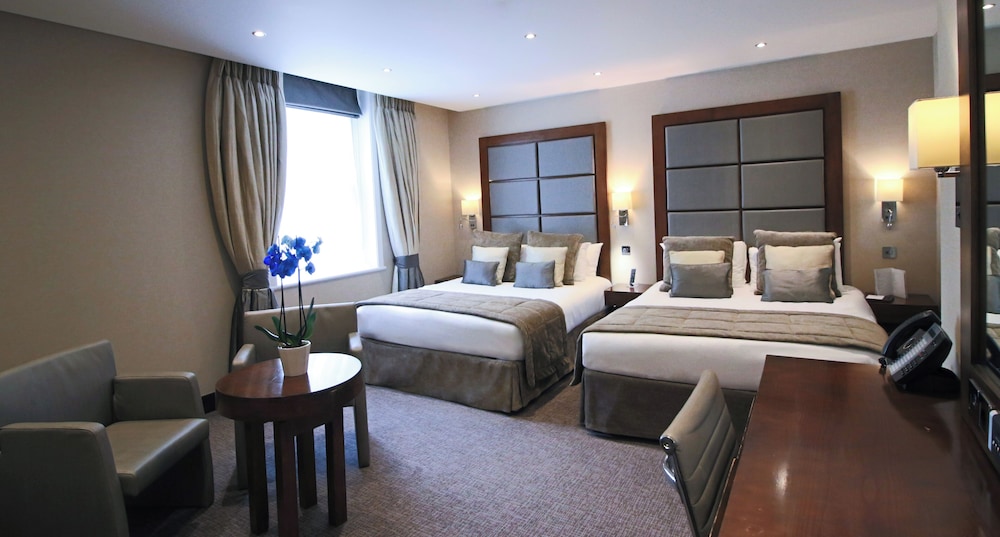 wellington hotel by blue orchid