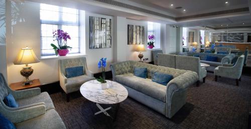 wellington hotel by blue orchid