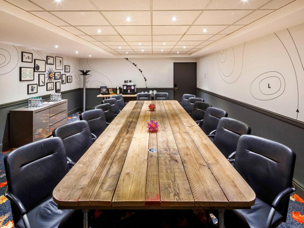 ibis styles manchester portland hotel