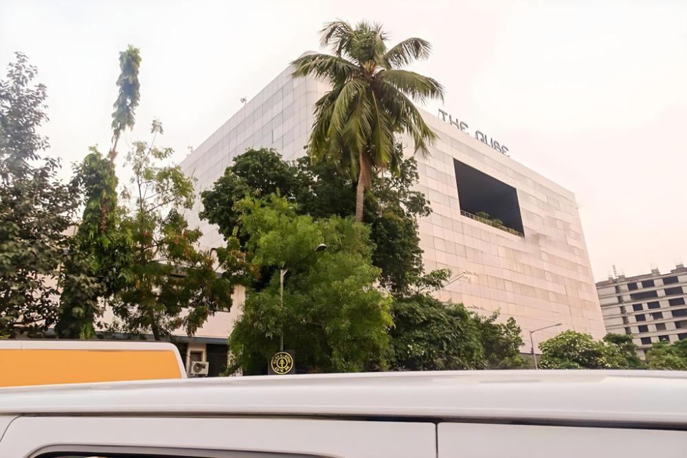 hotel sunshine airport