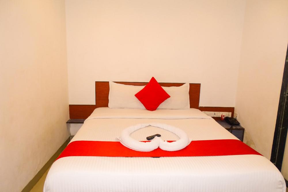 hotel sunshine airport