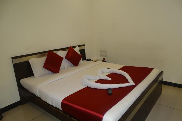 hotel sunshine airport