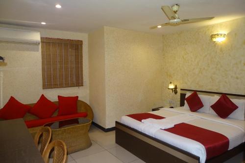 hotel sunshine airport