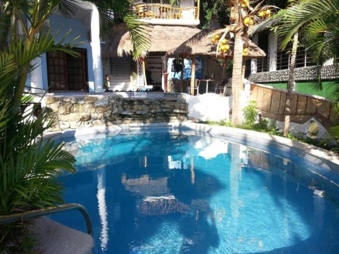 dolphinbay beachfront and dive resort