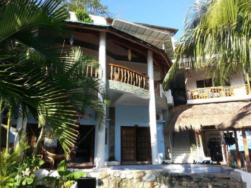 dolphinbay beachfront and dive resort