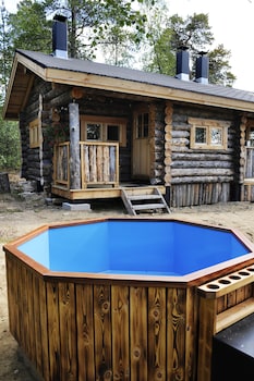 hotelli korpikartano