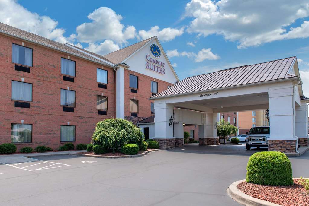 comfort suites louisville airport