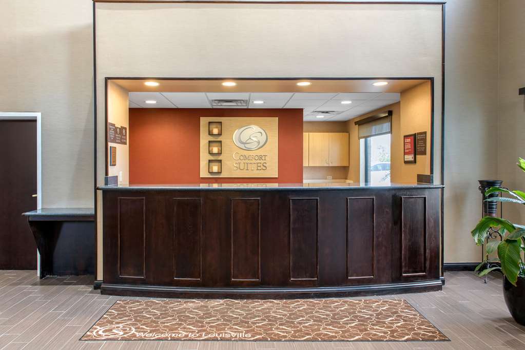 comfort suites louisville airport