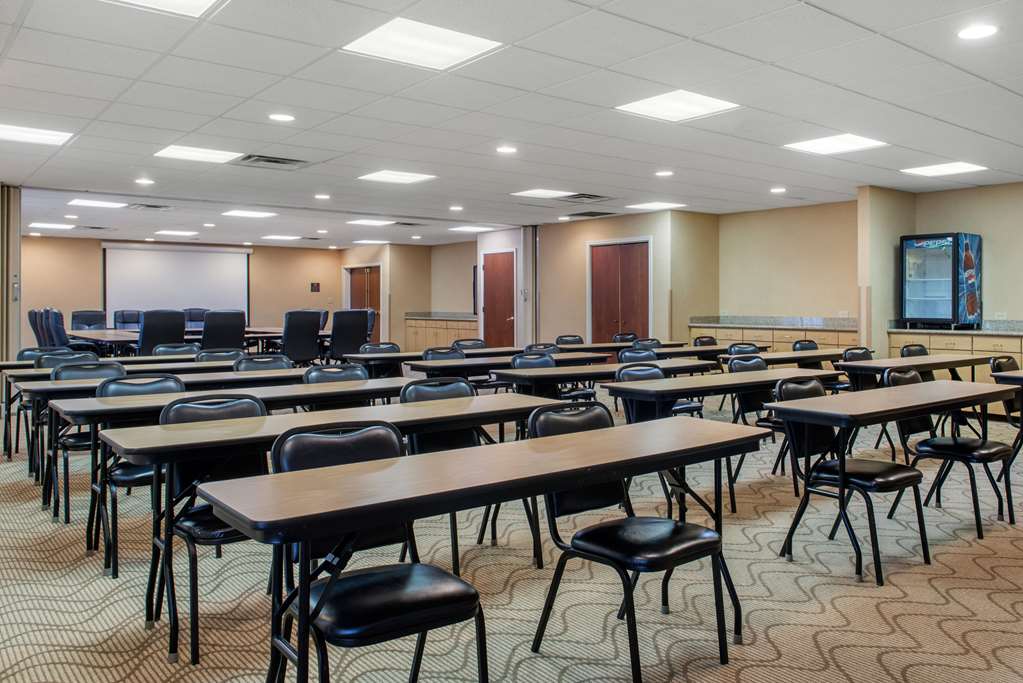 comfort suites louisville airport