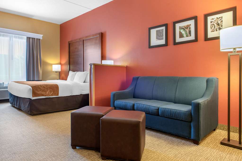 comfort suites louisville airport