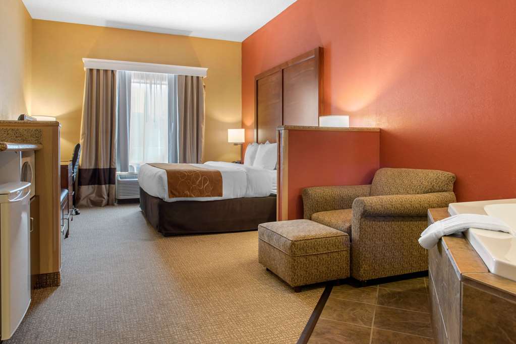 comfort suites louisville airport