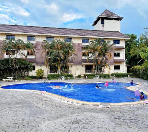luckswan resort