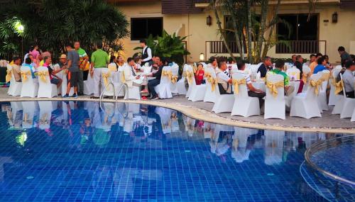 luckswan resort