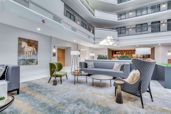 Embassy Suites Louisville East,Louisville>>Hurstbourne,4 star