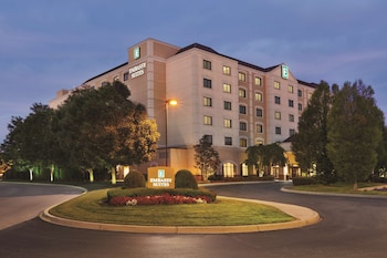 Embassy Suites Louisville East,Louisville>>Hurstbourne,4 star