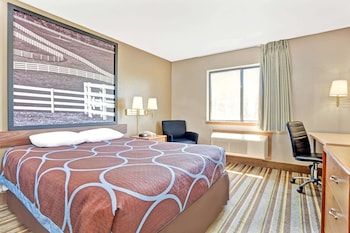 super 8 by wyndham louisville airport