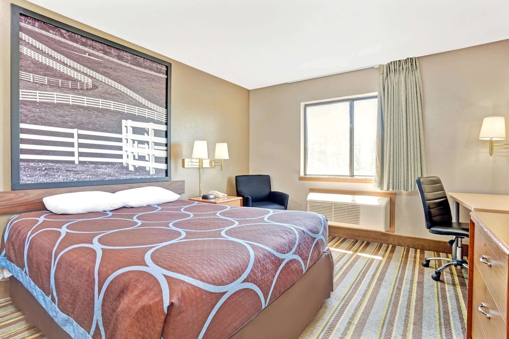 super 8 by wyndham louisville airport