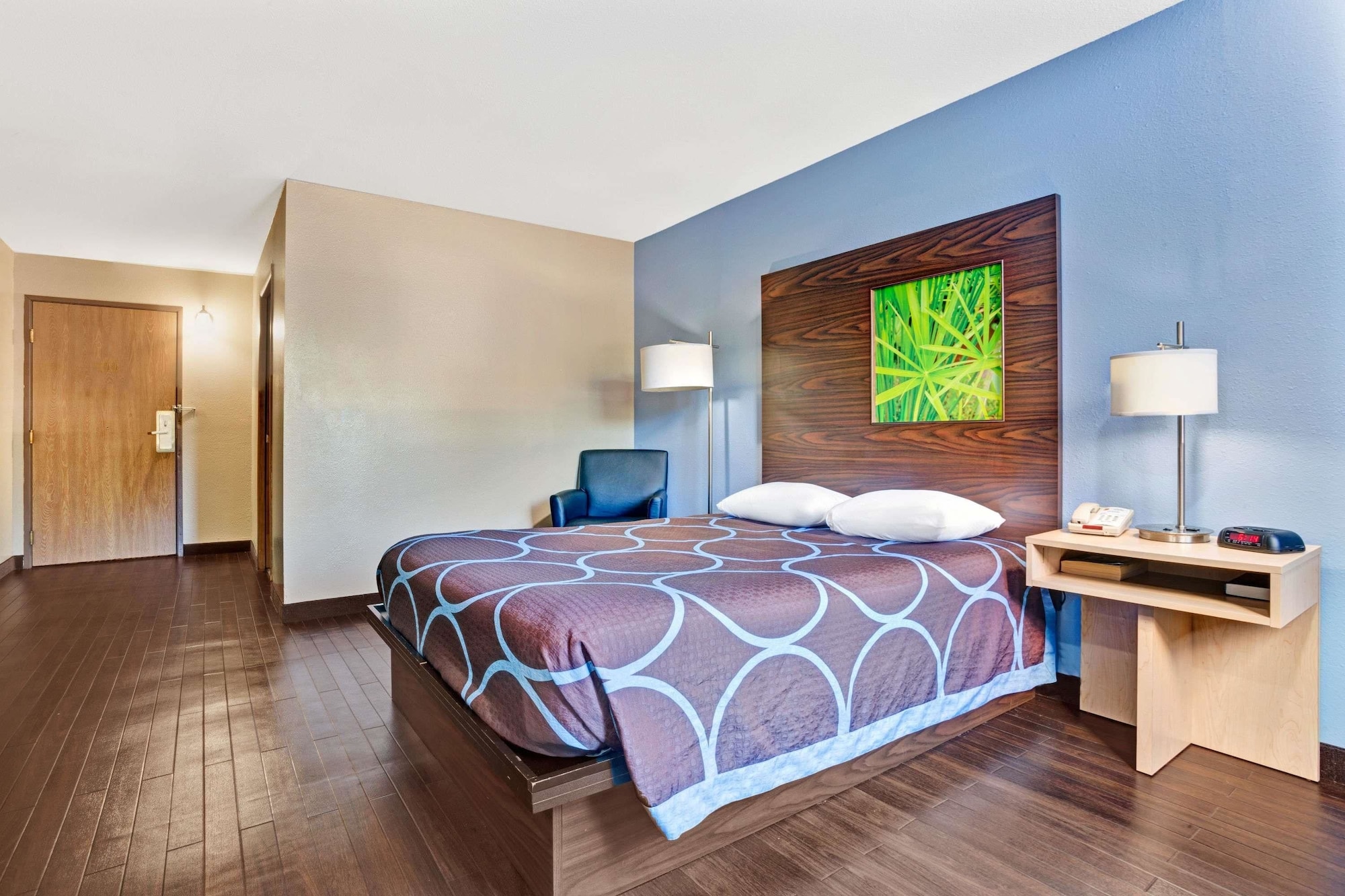 super 8 by wyndham louisville airport