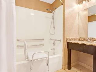 super 8 by wyndham louisville airport