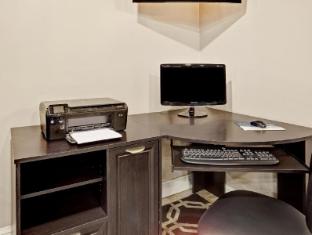 super 8 by wyndham louisville airport