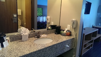 Super 8 By Wyndham Louisville Airport,Lynnview>>Louisville,3 star