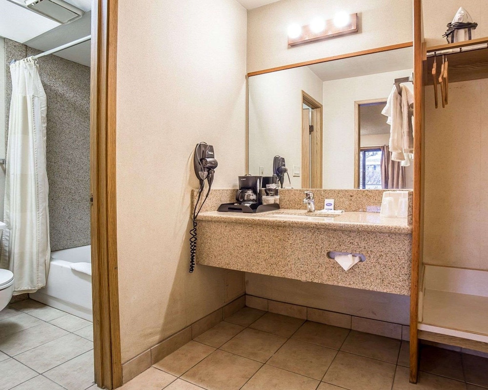 rodeway inn baker city