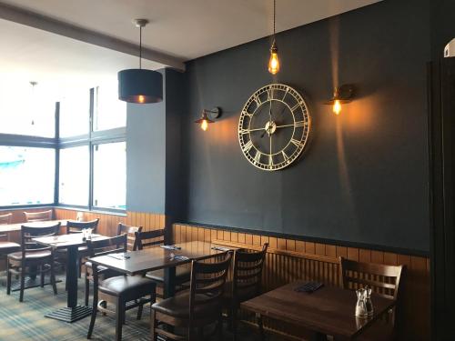 aberdour hotel stables rooms and beer garden