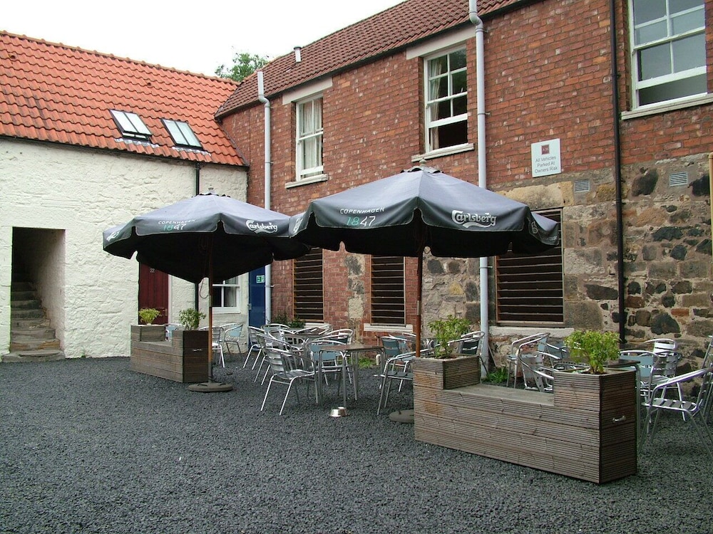 aberdour hotel stables rooms and beer garden