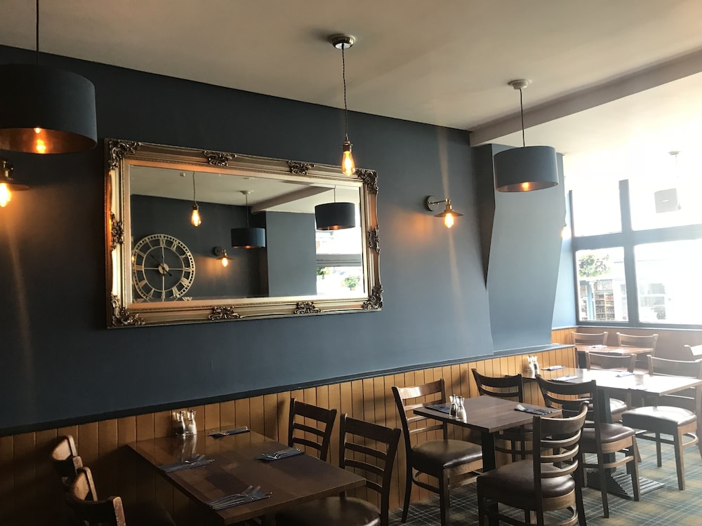 aberdour hotel stables rooms and beer garden