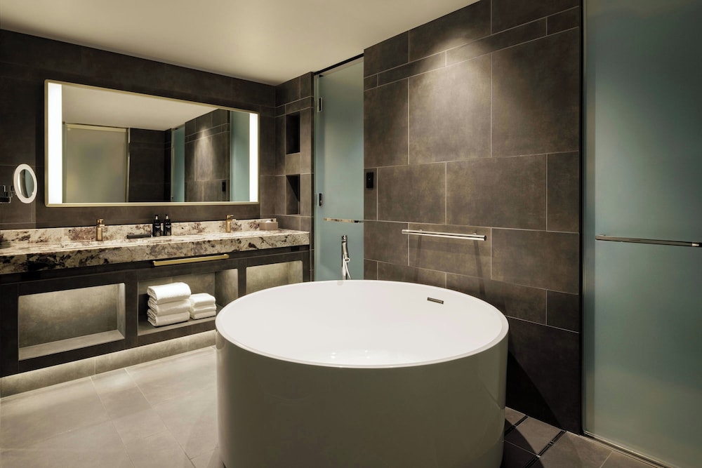 the osaka station hotel autograph collection