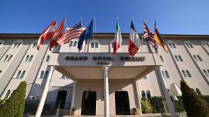 best western grand hotel guinigi